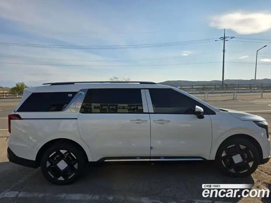 Kia Canival 2025 1.6 Автомат в Москве № 1172393, фото 5