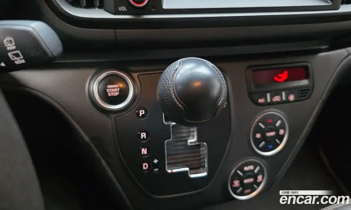 Kia Ray 2024 1.0 Автомат в Москве № 1172444, фото 9