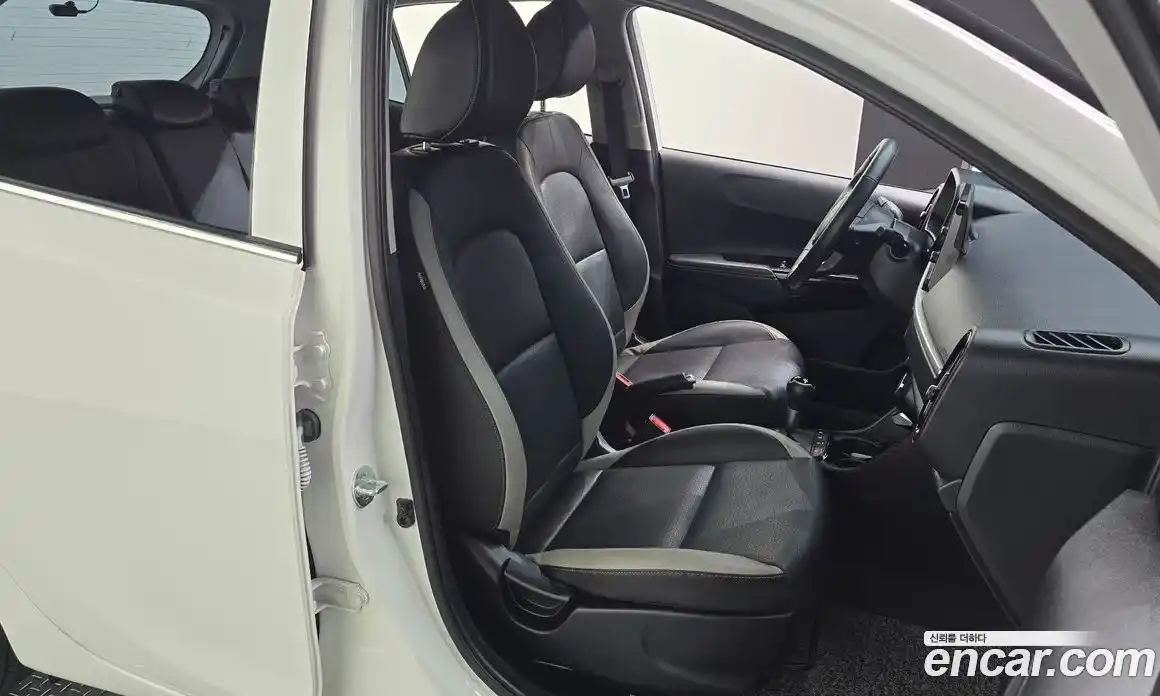 Kia Morning 2024 1.0 Автомат в Москве № 1172517, фото 12