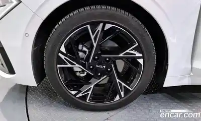 Kia K5 2025 2.0 гидро в Москве № 1172525, миниатюра 5