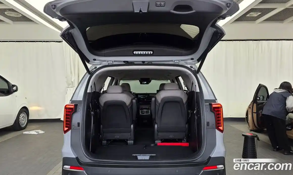 Kia Canival 2024 3.5 Автомат в Москве № 1172604, фото 20