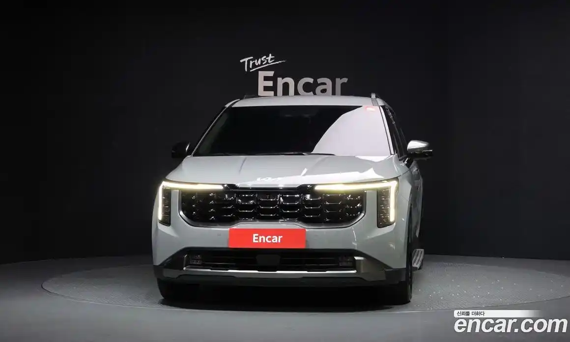 Kia Canival 2024 3.5 Автомат в Москве № 1172604, фото 3