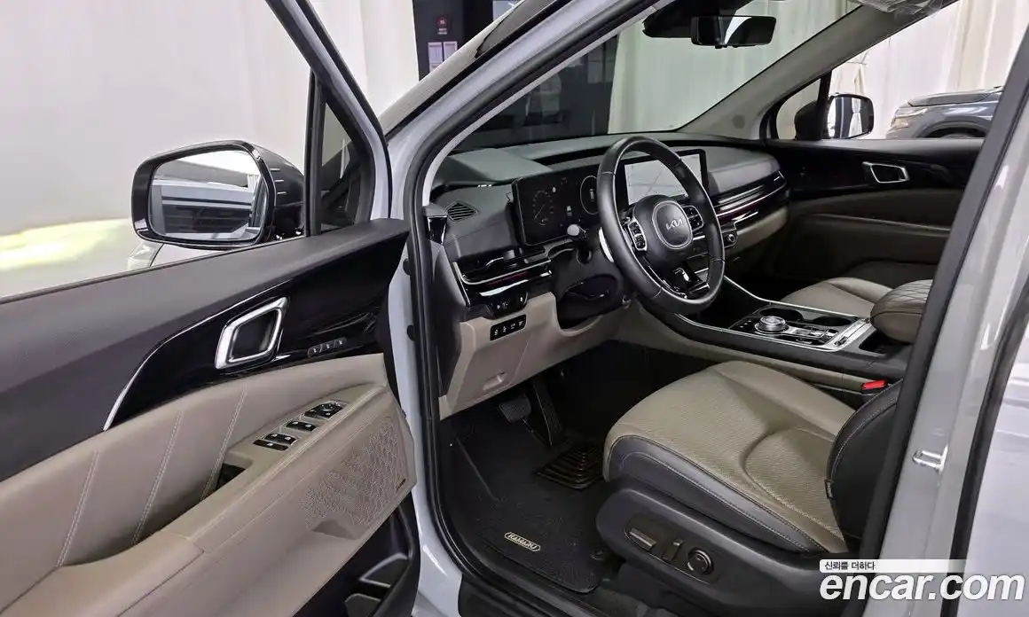 Kia Canival 2024 3.5 Автомат в Москве № 1172604, фото 10