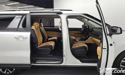 Kia Canival 2023 2.2 Автомат в Москве № 1172660, миниатюра 11