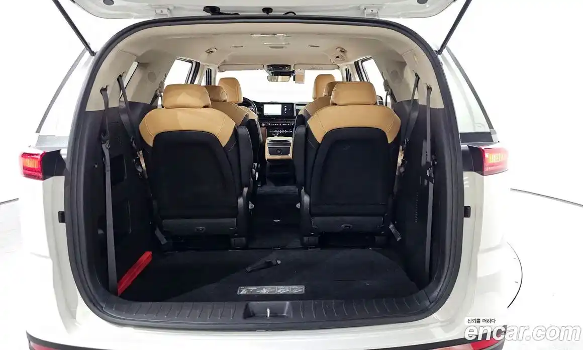 Kia Canival 2023 2.2 Автомат в Москве № 1172660, фото 20