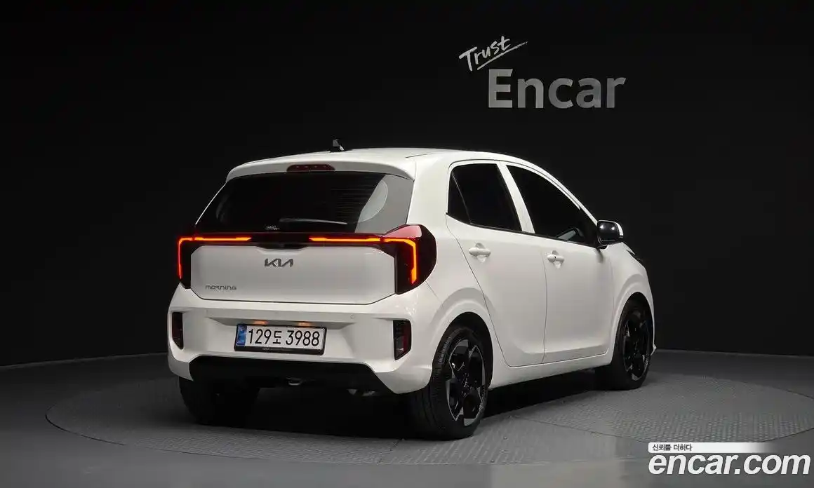 Kia Morning 2024 1.0 Автомат в Москве № 1172665, фото 2