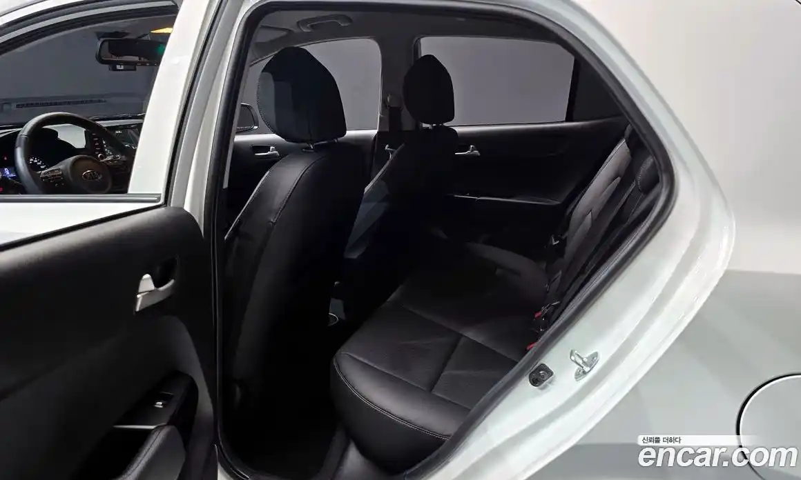 Kia Morning 2019 1.0 Автомат в Москве № 1172692, фото 13