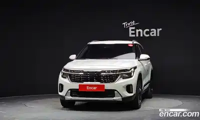 Kia Seltos 2023 1.6 гидро в Москве № 1172739, миниатюра 3