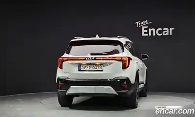 Kia Seltos 2023 1.6 гидро в Москве № 1172739, миниатюра 4