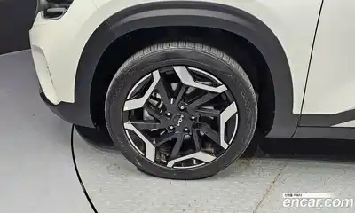 Kia Seltos 2023 1.6 гидро в Москве № 1172739, миниатюра 5