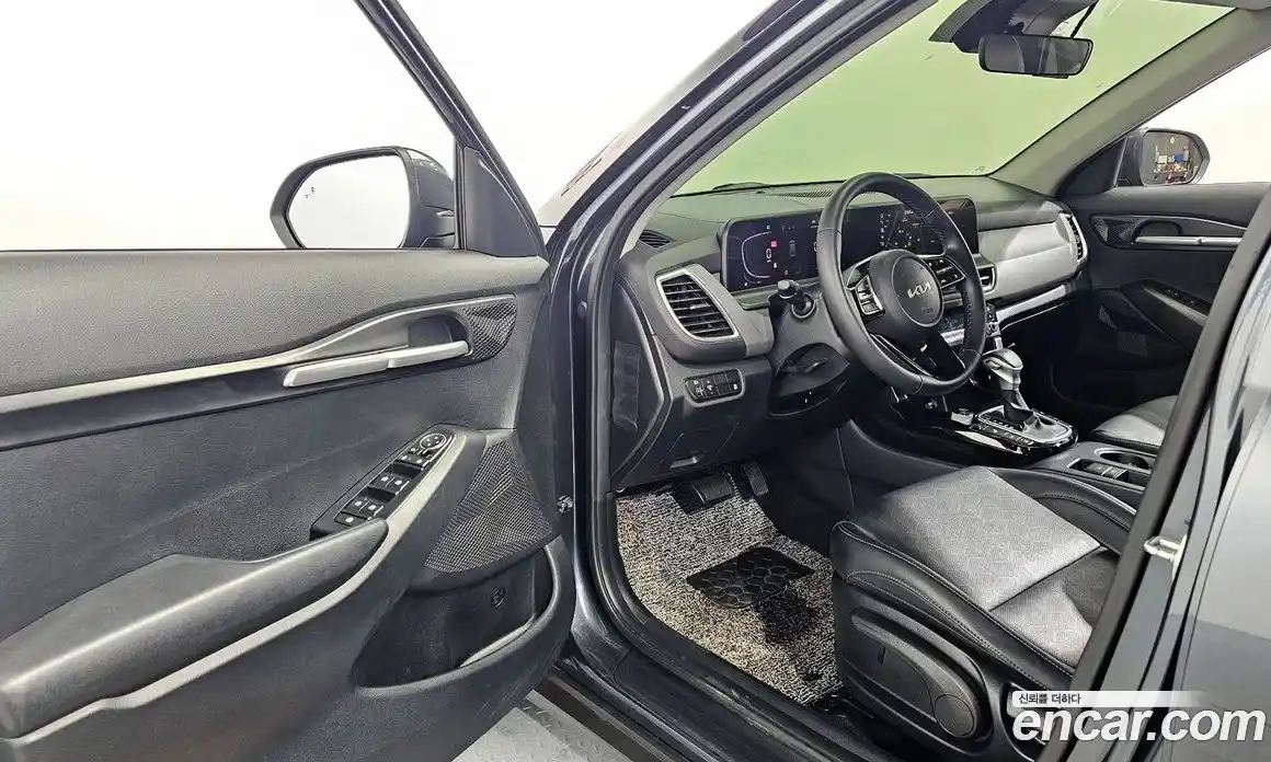 Kia Seltos 2024 2.0 гидро в Москве № 1172775, фото 10