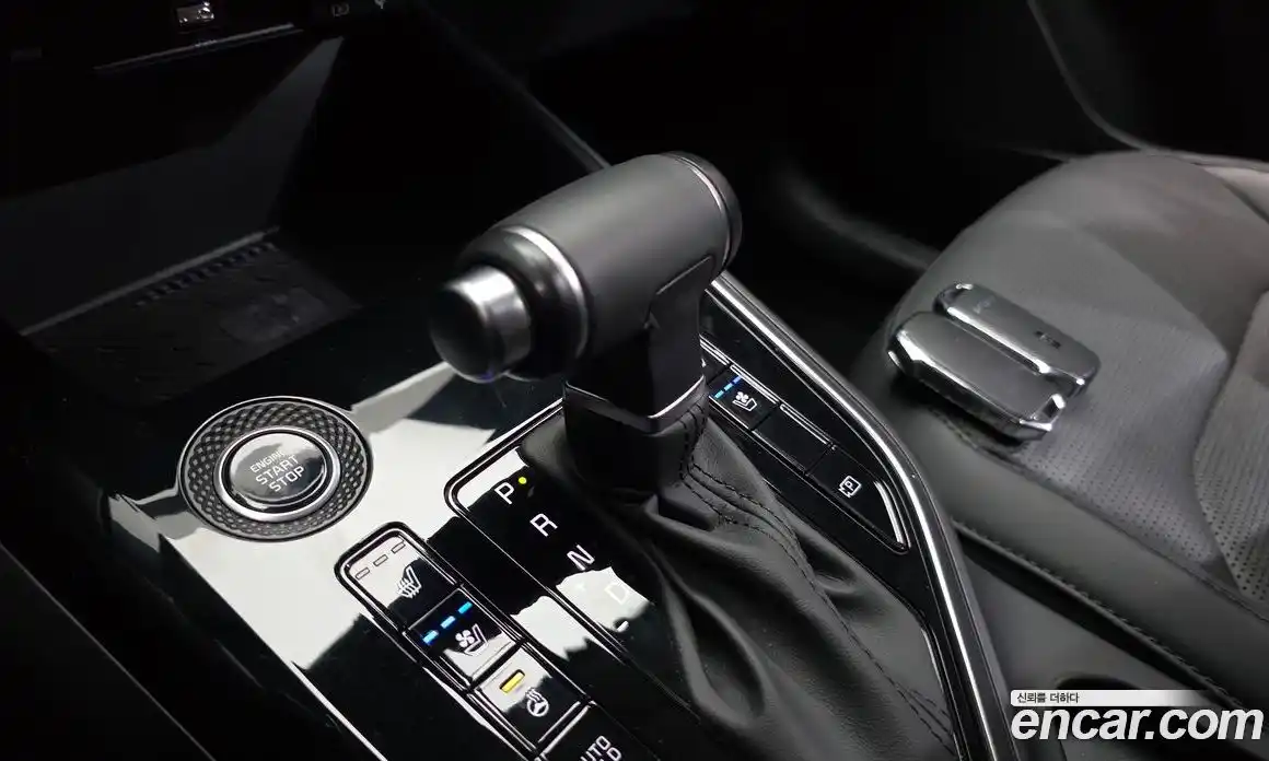 Kia Niro 2022 1.6 гидро в Москве № 1172783, фото 9