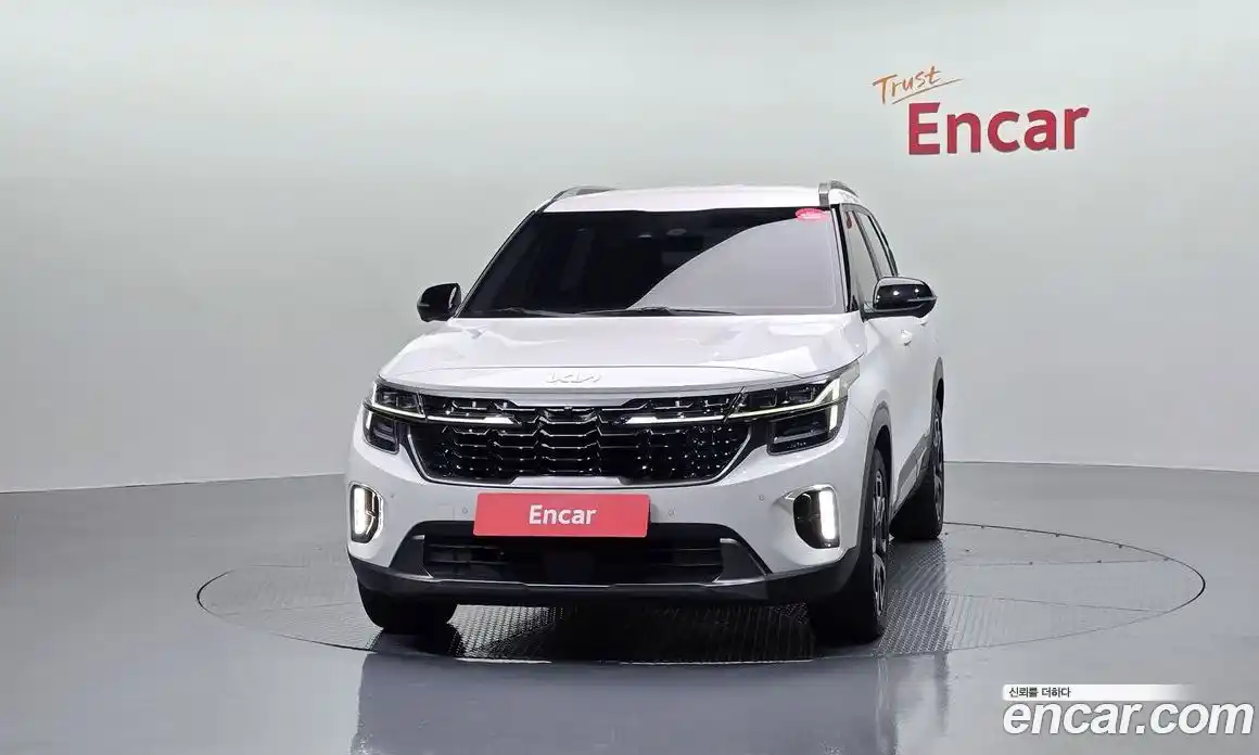 Kia Seltos 2023 1.6 гидро в Москве № 1172852, фото 3