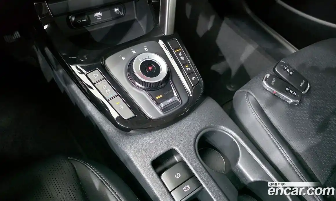 Kia Seltos 2023 1.6 гидро в Москве № 1172852, фото 9