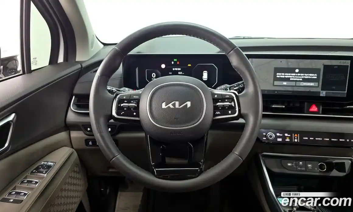 Kia Canival 2024 1.6 Автомат в Москве № 1172860, фото 13