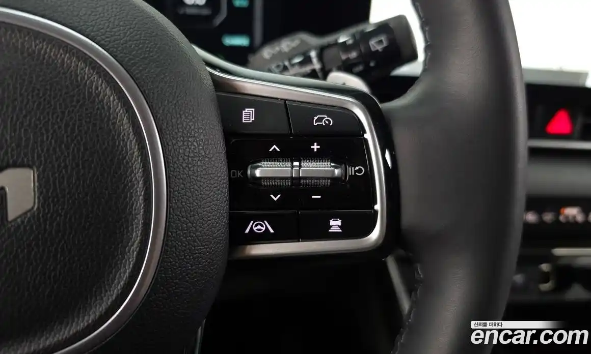 Kia Canival 2024 1.6 Автомат в Москве № 1172860, фото 16