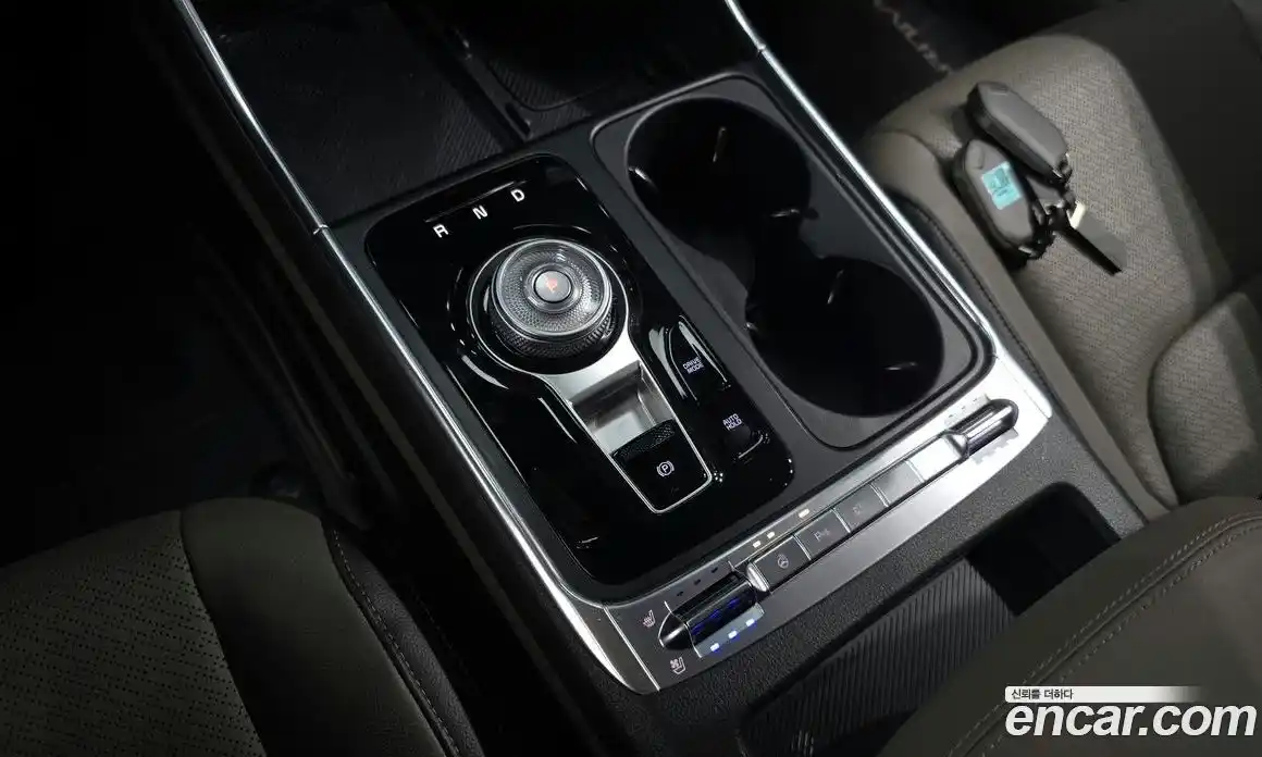 Kia Canival 2024 1.6 Автомат в Москве № 1172860, фото 9