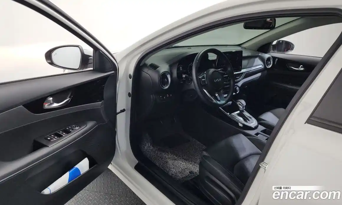 Kia K3 2024 1.6 Автомат в Москве № 1172894, фото 10