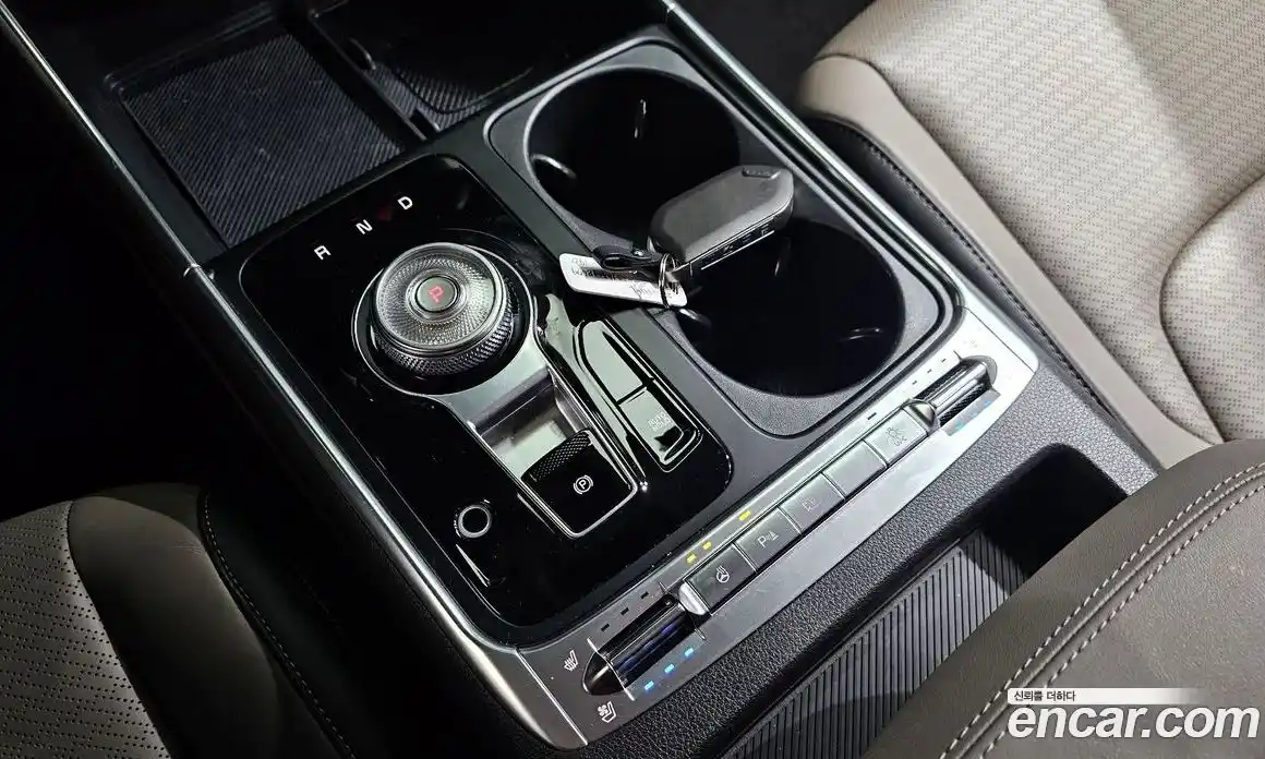 Kia Canival 2024 1.6 Автомат в Москве № 1173018, фото 9