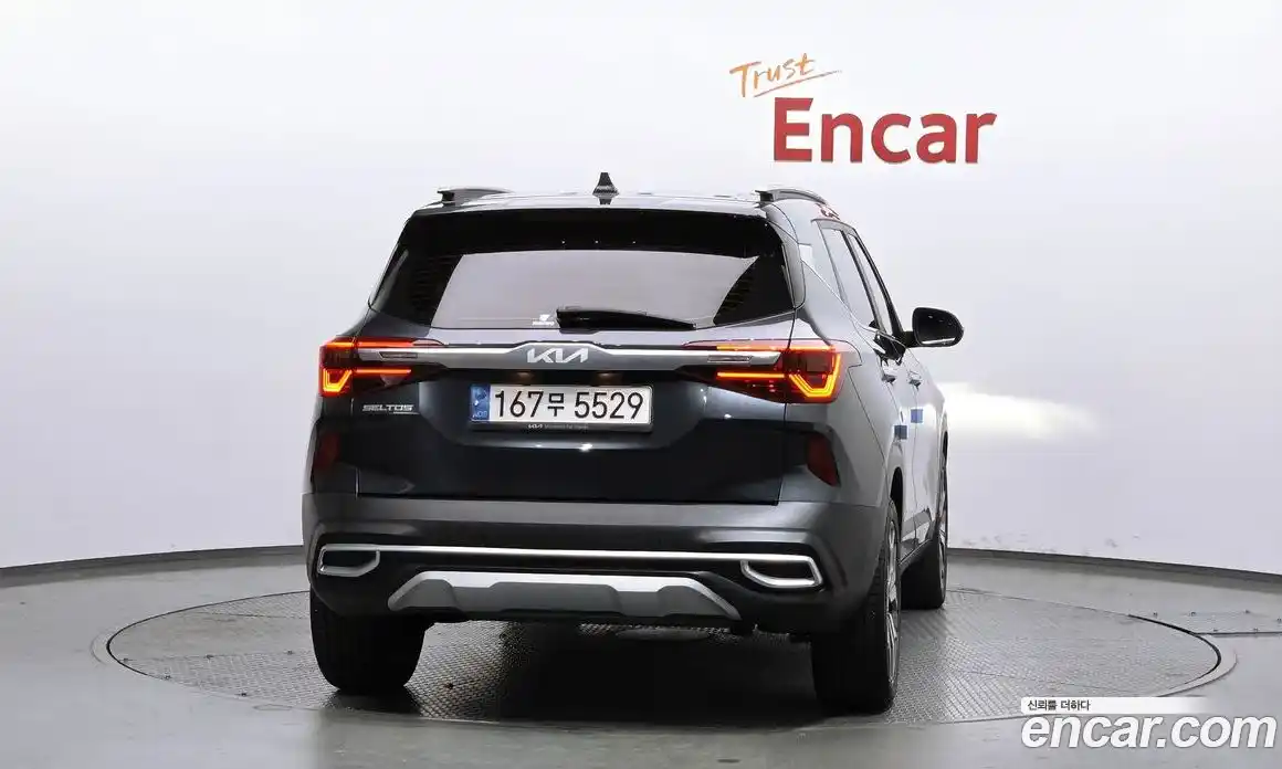 Kia Seltos 2022 1.6 гидро в Москве № 1173035, фото 4