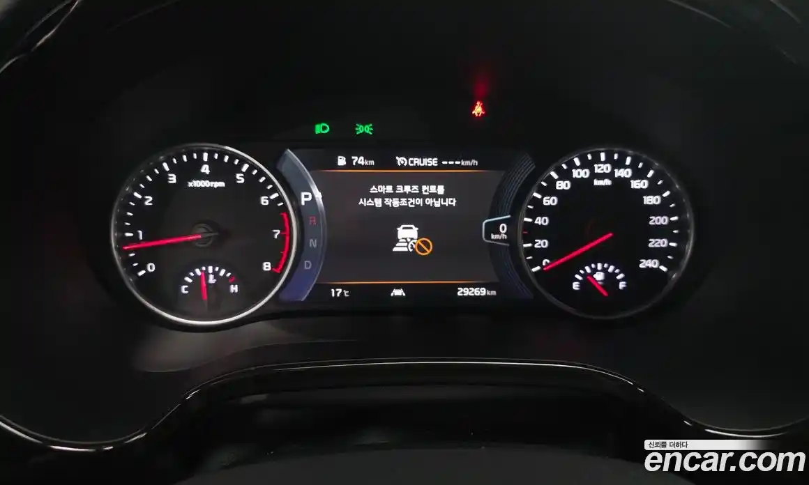 Kia Seltos 2022 1.6 гидро в Москве № 1173035, фото 8