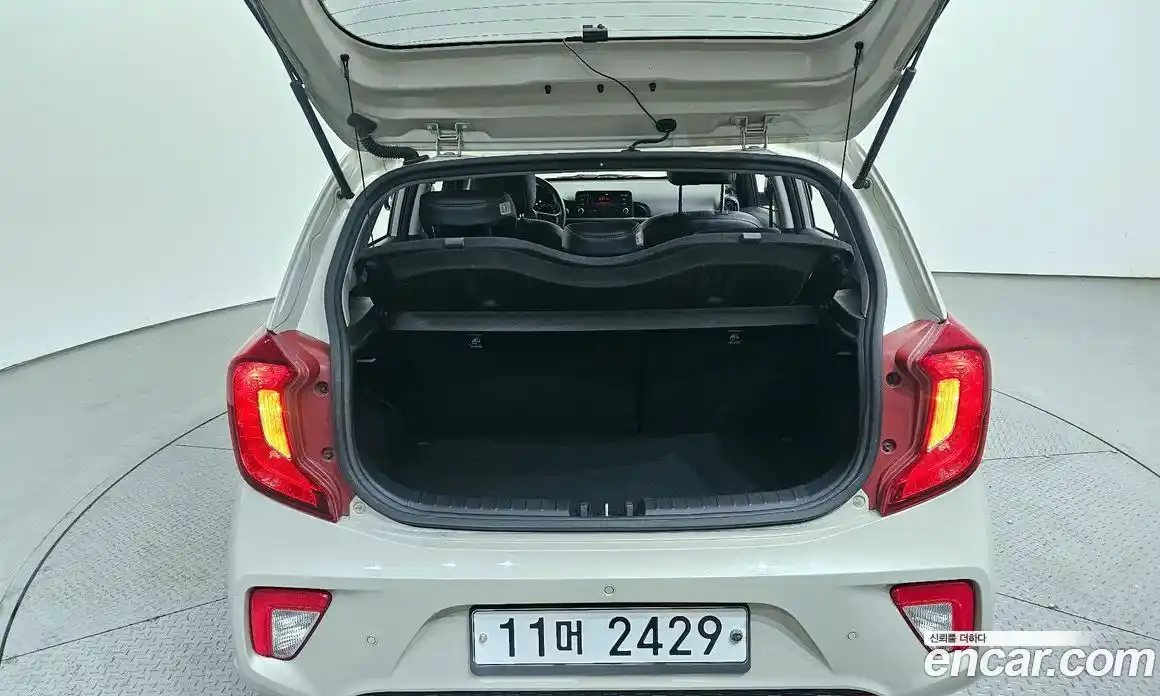 Kia Morning 2019 1.0 Автомат в Москве № 1173044, фото 20