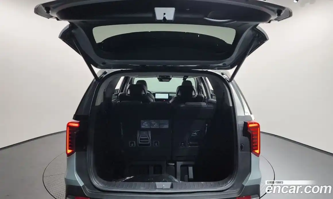 Kia Canival 2024 1.6 Автомат в Москве № 1173072, фото 20