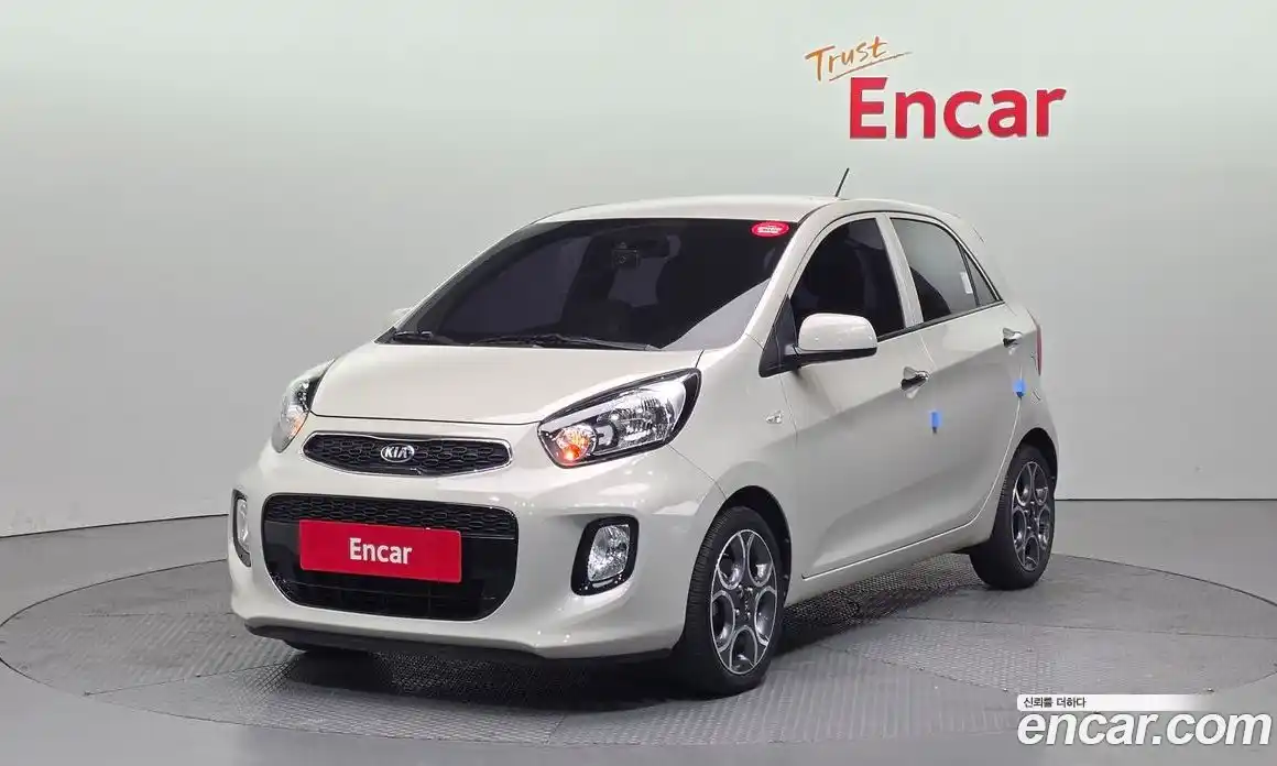 Kia Morning 2016 1.0 Автомат в Москве № 1173117, фото 1