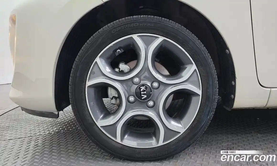 Kia Morning 2016 1.0 Автомат в Москве № 1173117, фото 5