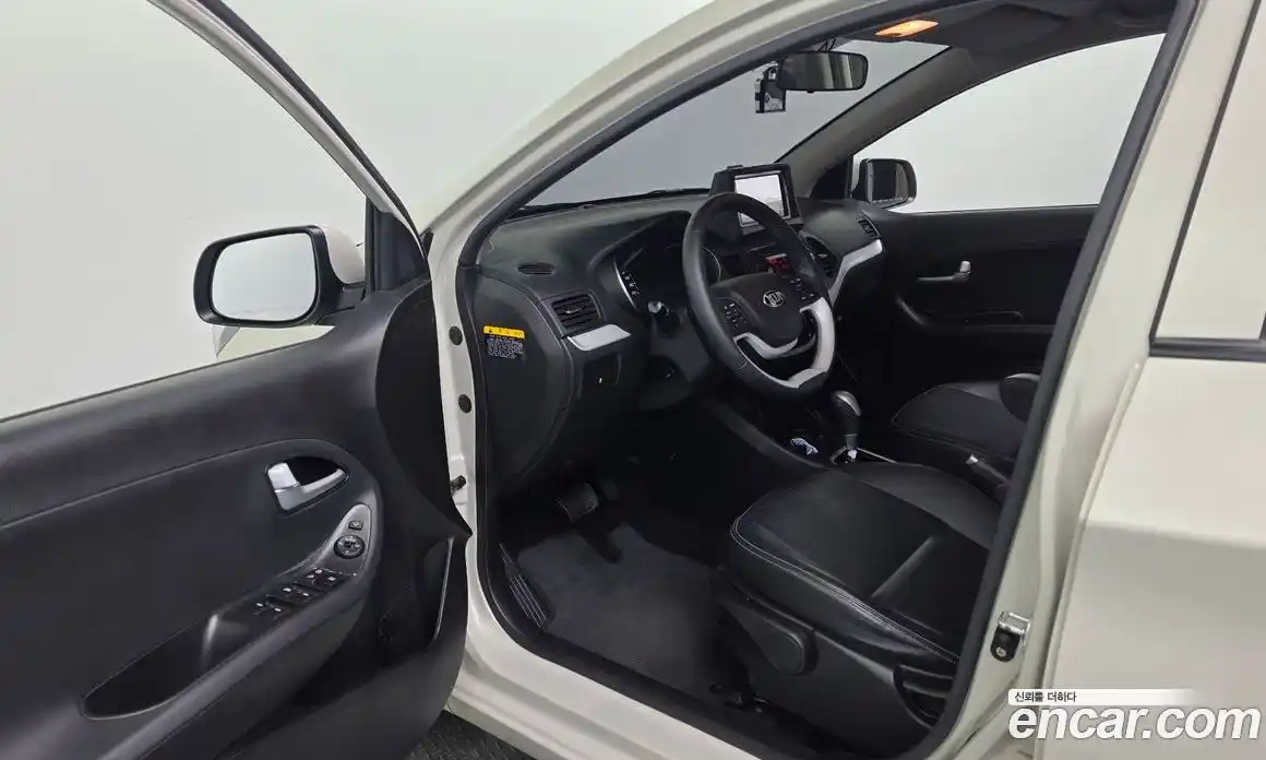 Kia Morning 2016 1.0 Автомат в Москве № 1173117, фото 10