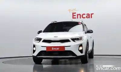 Kia Stonic 2018 1.4 Автомат в Москве № 1173128, миниатюра 3