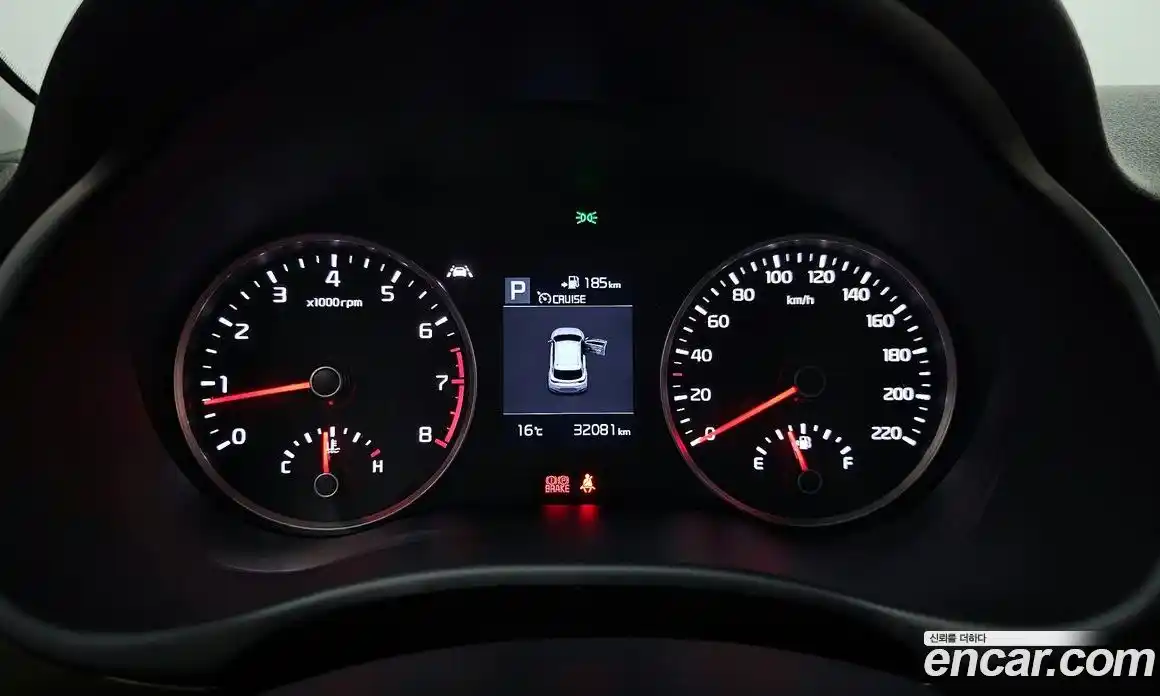 Kia Stonic 2018 1.4 Автомат в Москве № 1173128, фото 8