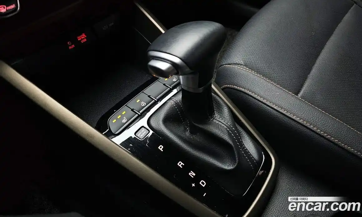 Kia Stonic 2018 1.4 Автомат в Москве № 1173128, фото 9