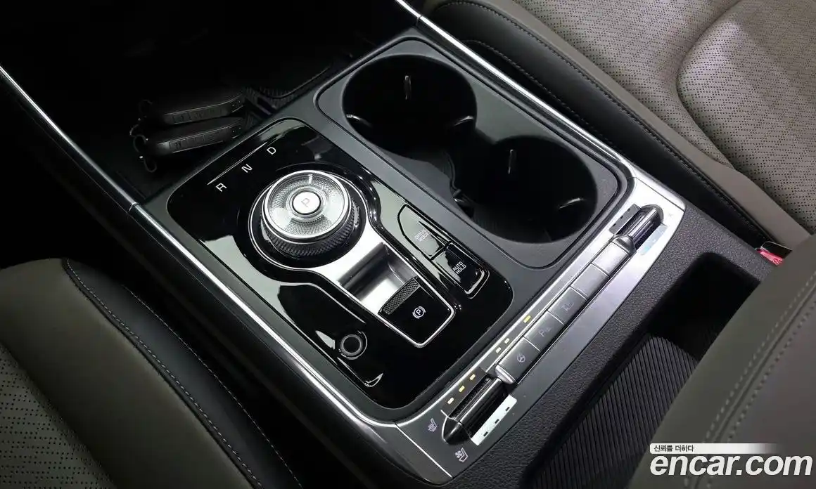 Kia Canival 2024 1.6 Автомат в Москве № 1173189, фото 9