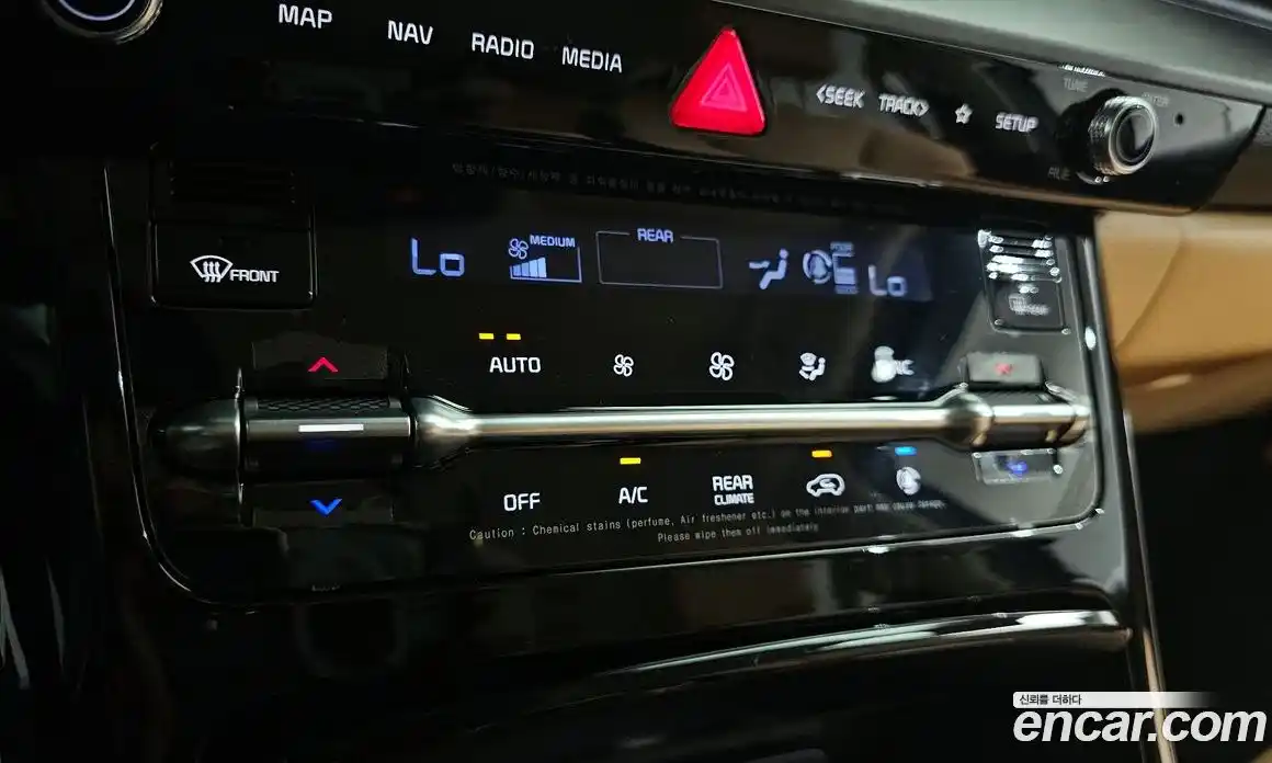 Kia Canival 2022 3.5 Автомат в Москве № 1173194, фото 16