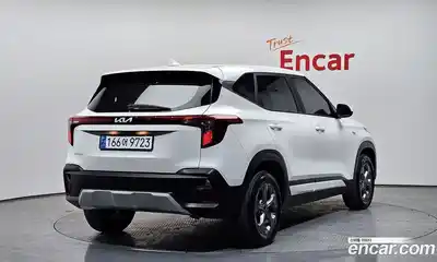Kia Seltos 2023 1.6 Автомат в Москве № 1173204, миниатюра 2