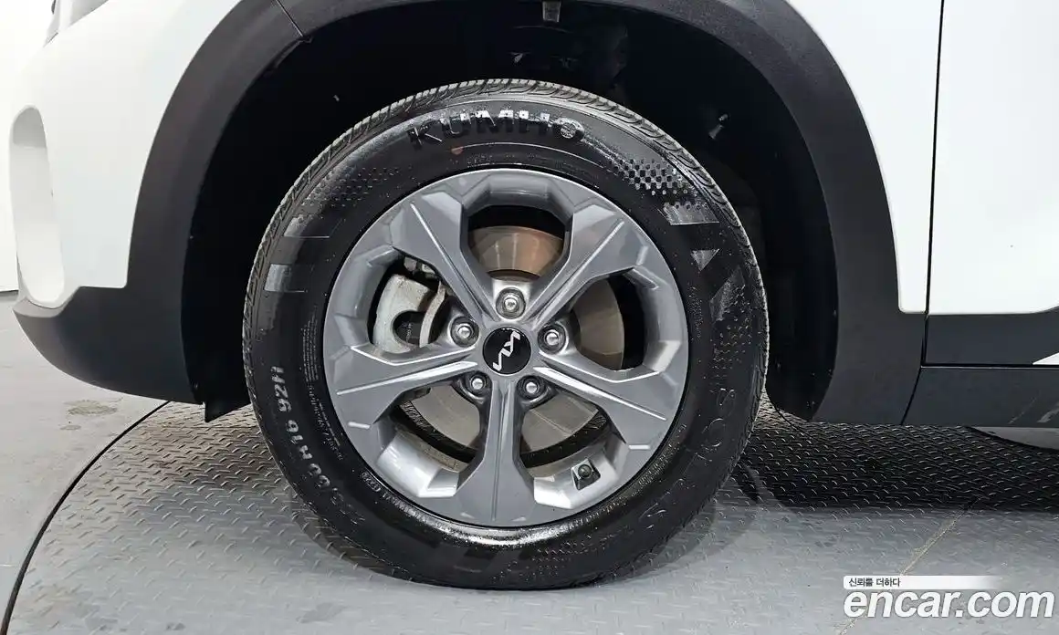 Kia Seltos 2023 1.6 Автомат в Москве № 1173204, фото 5