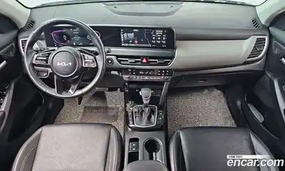 Kia Seltos 2023 1.6 Автомат в Москве № 1173204, миниатюра 7