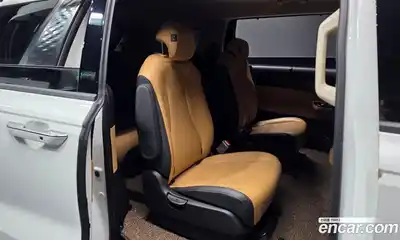 Kia Canival 2023 3.5 Автомат в Москве № 1173205, миниатюра 12