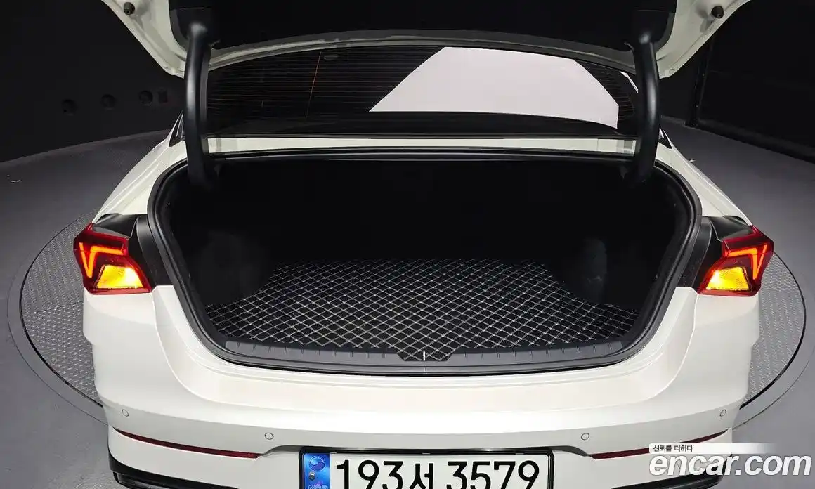 Kia K5 2021 2.0 Автомат в Москве № 1173206, фото 20