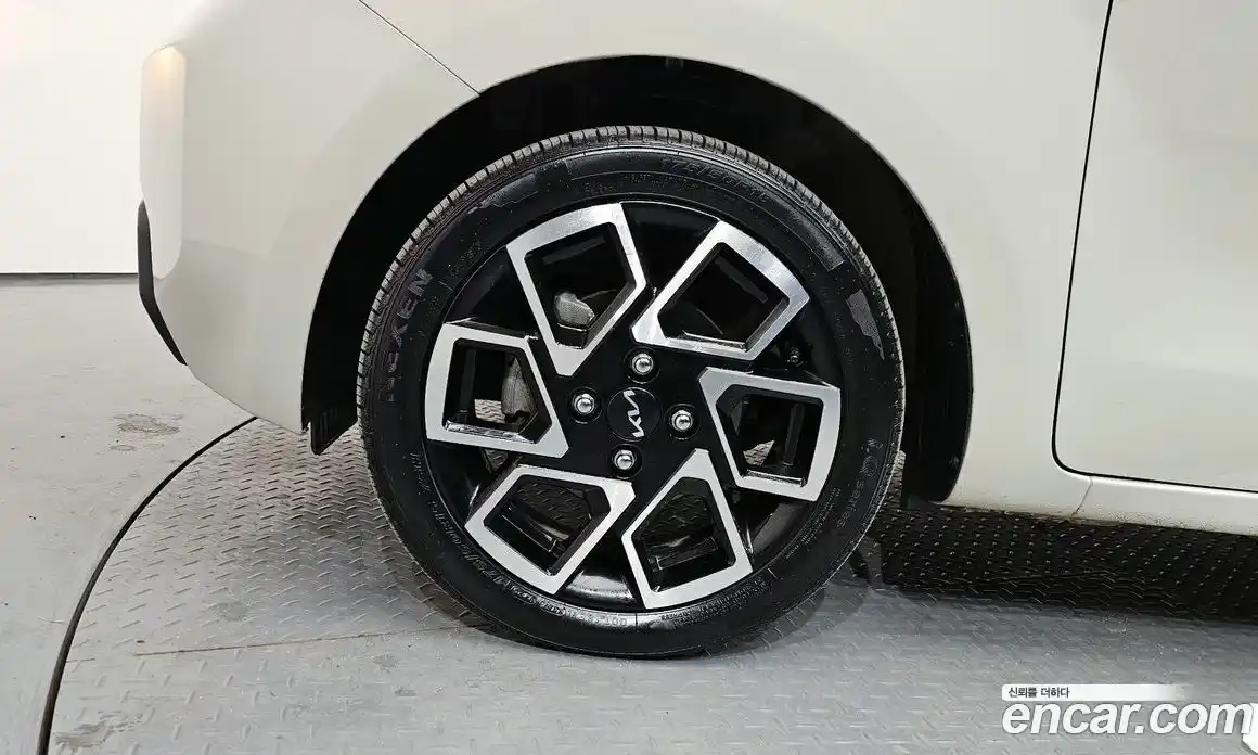 Kia Ray 2023 1.0 Автомат в Москве № 1173216, фото 5