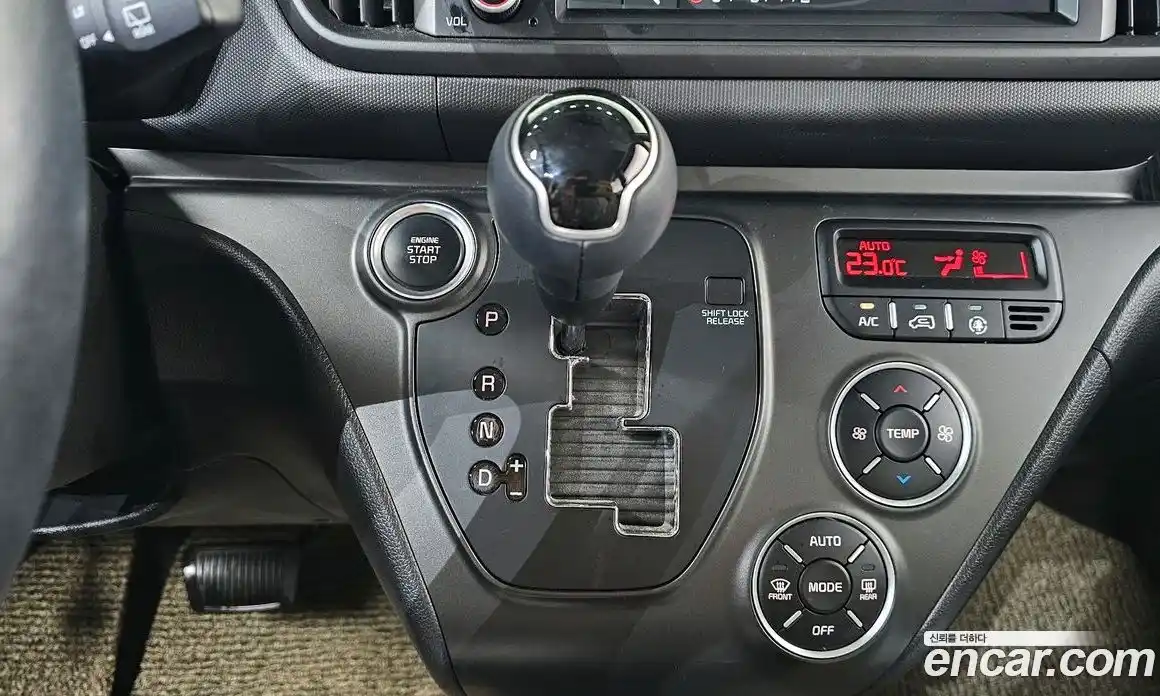 Kia Ray 2023 1.0 Автомат в Москве № 1173216, фото 9