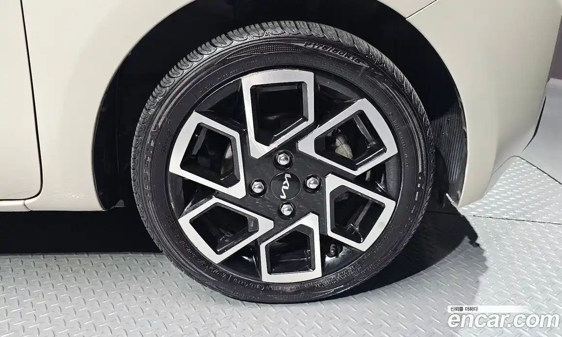 Kia Ray 2023 1.0 Автомат в Москве № 1173250, фото 5