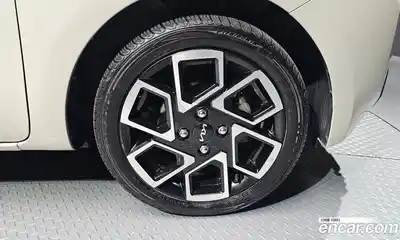 Kia Ray 2023 1.0 Автомат в Москве № 1173250, миниатюра 5