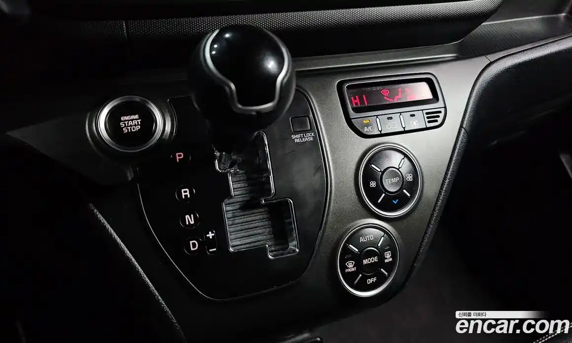 Kia Ray 2023 1.0 Автомат в Москве № 1173250, фото 9