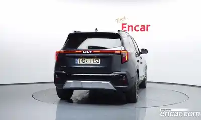 Kia Seltos 2023 1.6 Автомат в Москве № 1173282, миниатюра 4