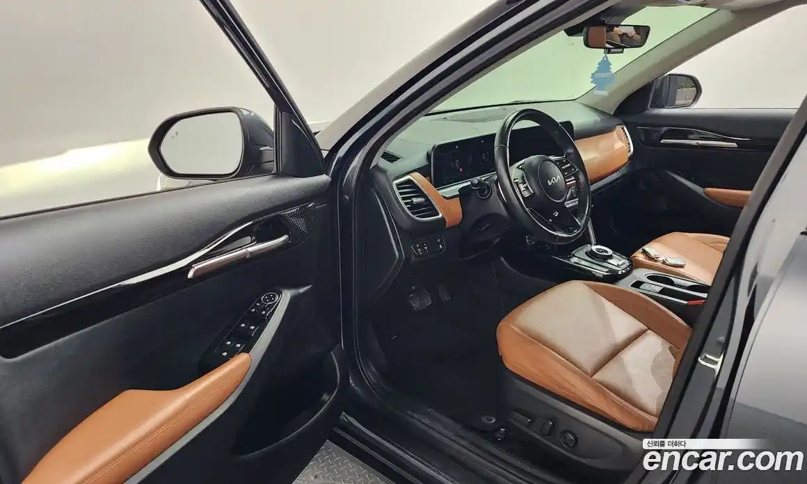 Kia Seltos 2023 1.6 Автомат в Москве № 1173282, фото 10