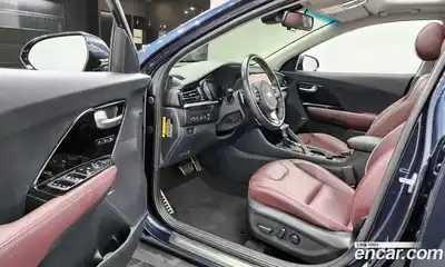Kia Niro 2020 1.6 гидро в Москве № 1173285, миниатюра 11