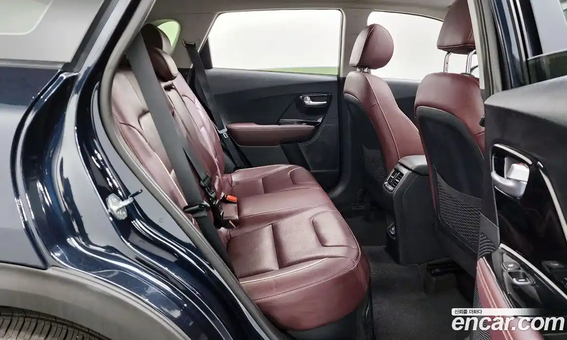 Kia Niro 2020 1.6 гидро в Москве № 1173285, фото 12