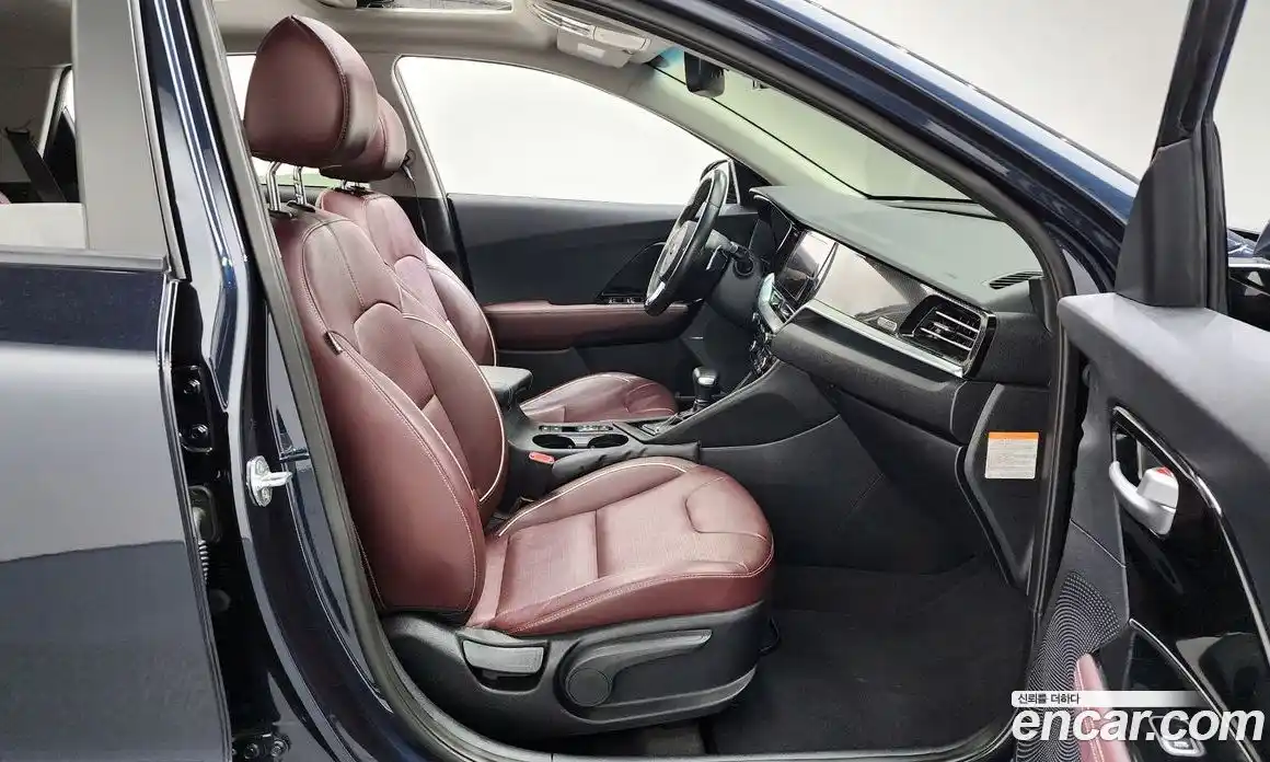 Kia Niro 2020 1.6 гидро в Москве № 1173285, фото 10
